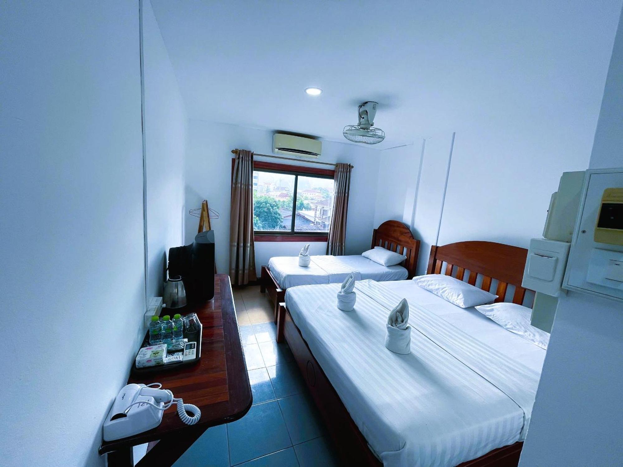 Walking Street Hotel Vang Vieng Exterior foto