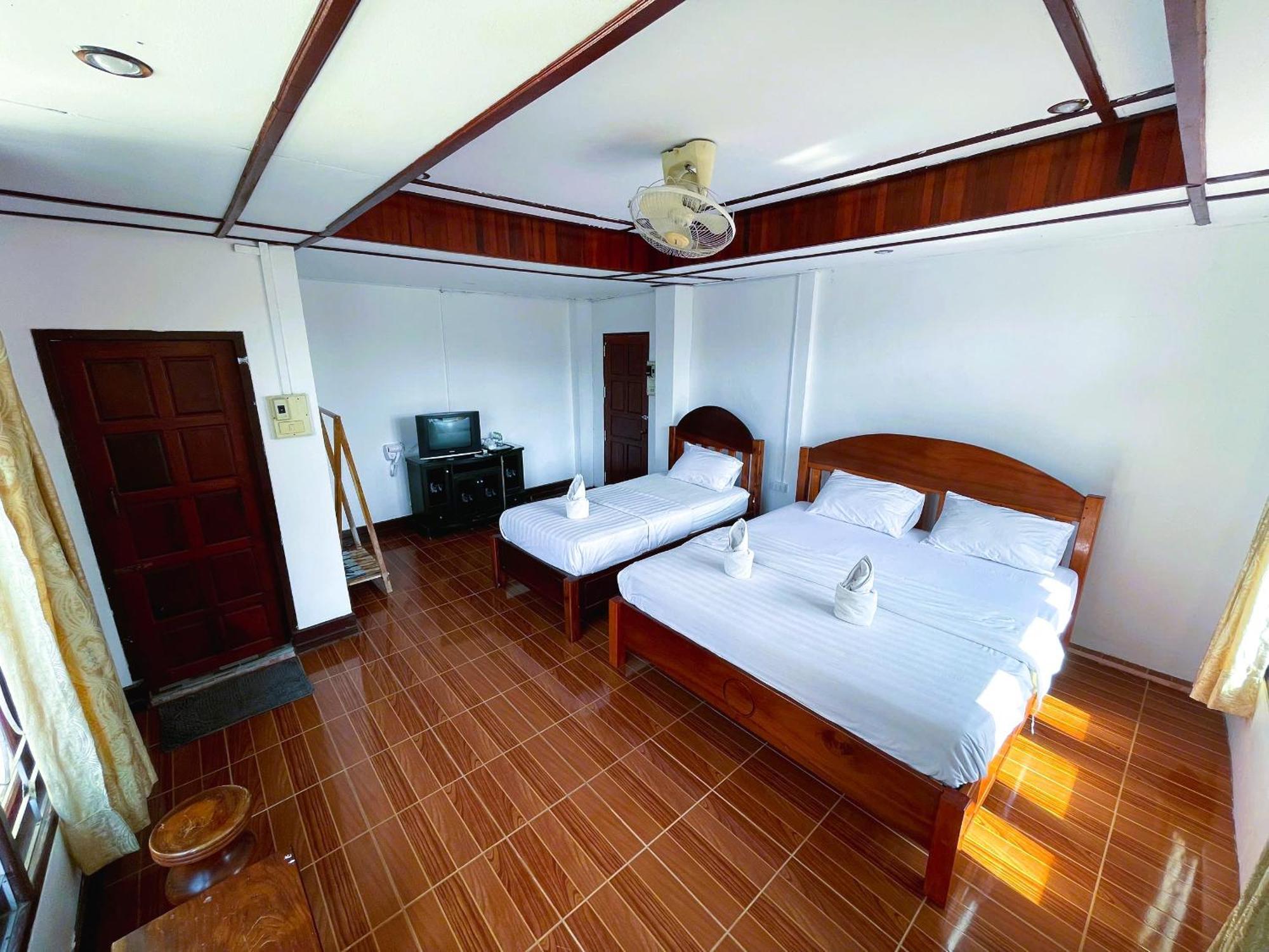Walking Street Hotel Vang Vieng Exterior foto