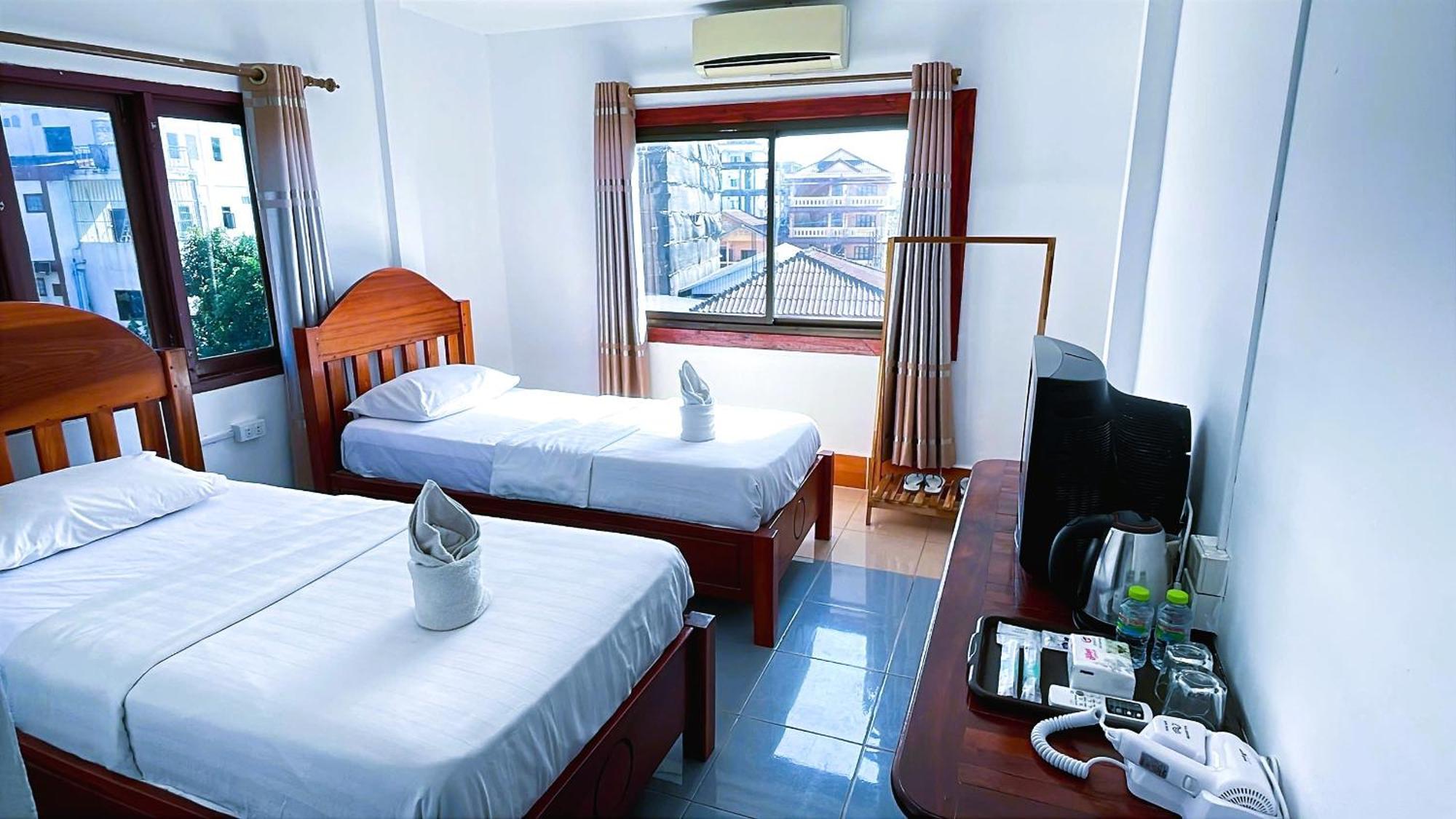 Walking Street Hotel Vang Vieng Exterior foto